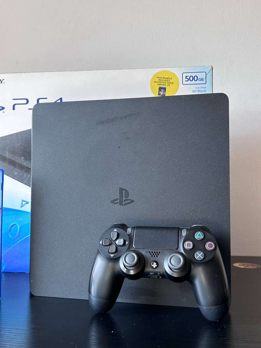 Sony PlayStation 4 Slim 500GB Bundle - Jet Black - Grand Theft Auto V Included