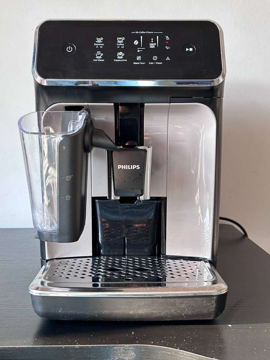 Philips 2200 Series LatteGo Fully Automatic Espresso Machine - Black/Silver