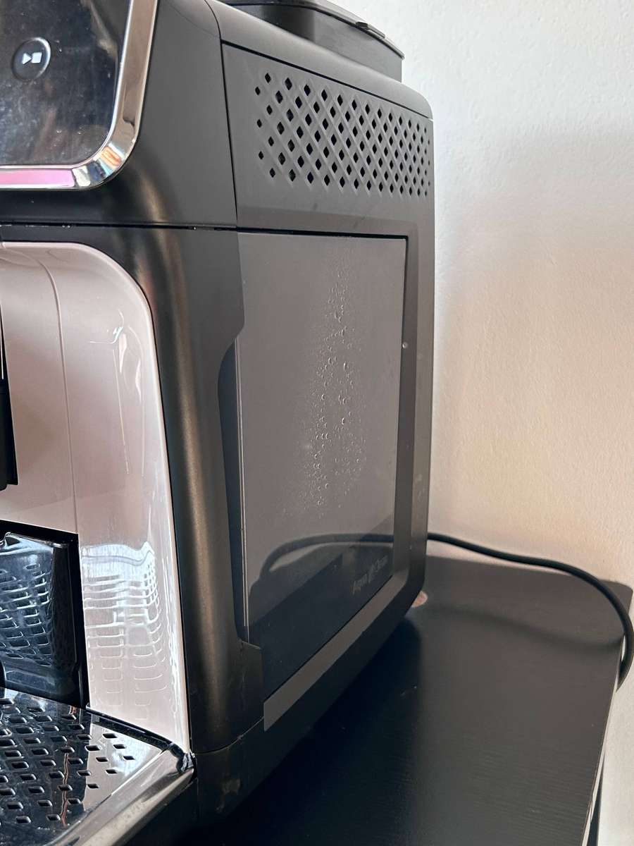 Philips 2200 Series LatteGo Fully Automatic Espresso Machine - Black/Silver