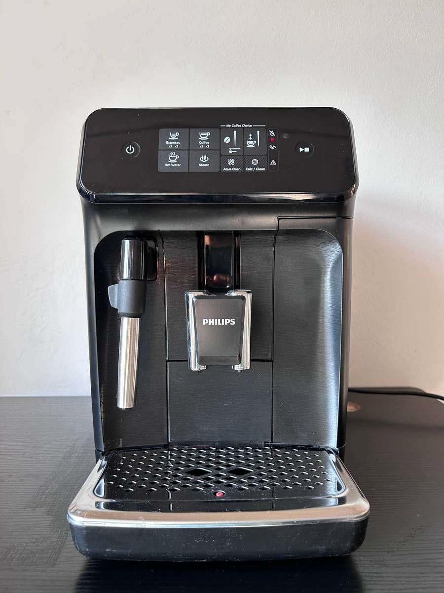 Philips 1200 Series Fully Automatic Espresso Machine - Classic Milk Frother - Black