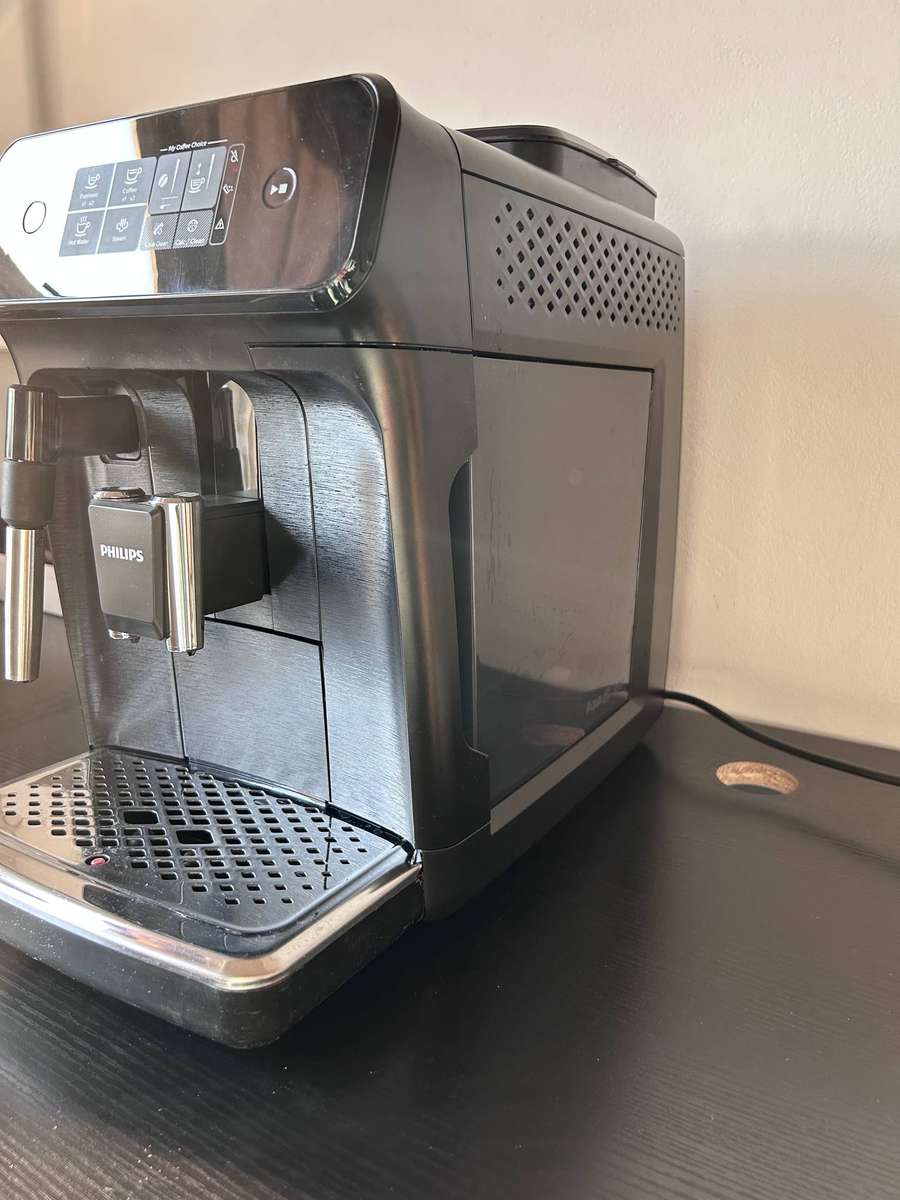 Philips 1200 Series Fully Automatic Espresso Machine - Classic Milk Frother - Black