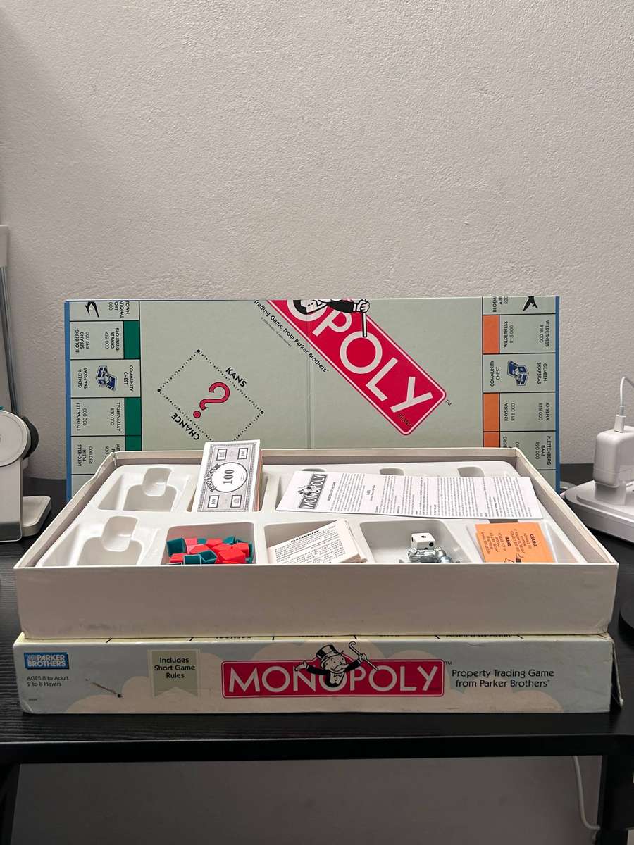 Monopoly Bilingual South African Edition - Parker Brothers (Vintage)