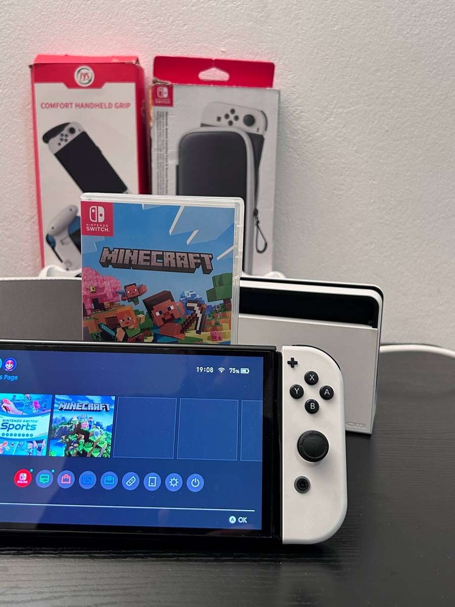 Nintendo Switch OLED White Bundle - Minecraft, Carrying Case & Comfort Grip