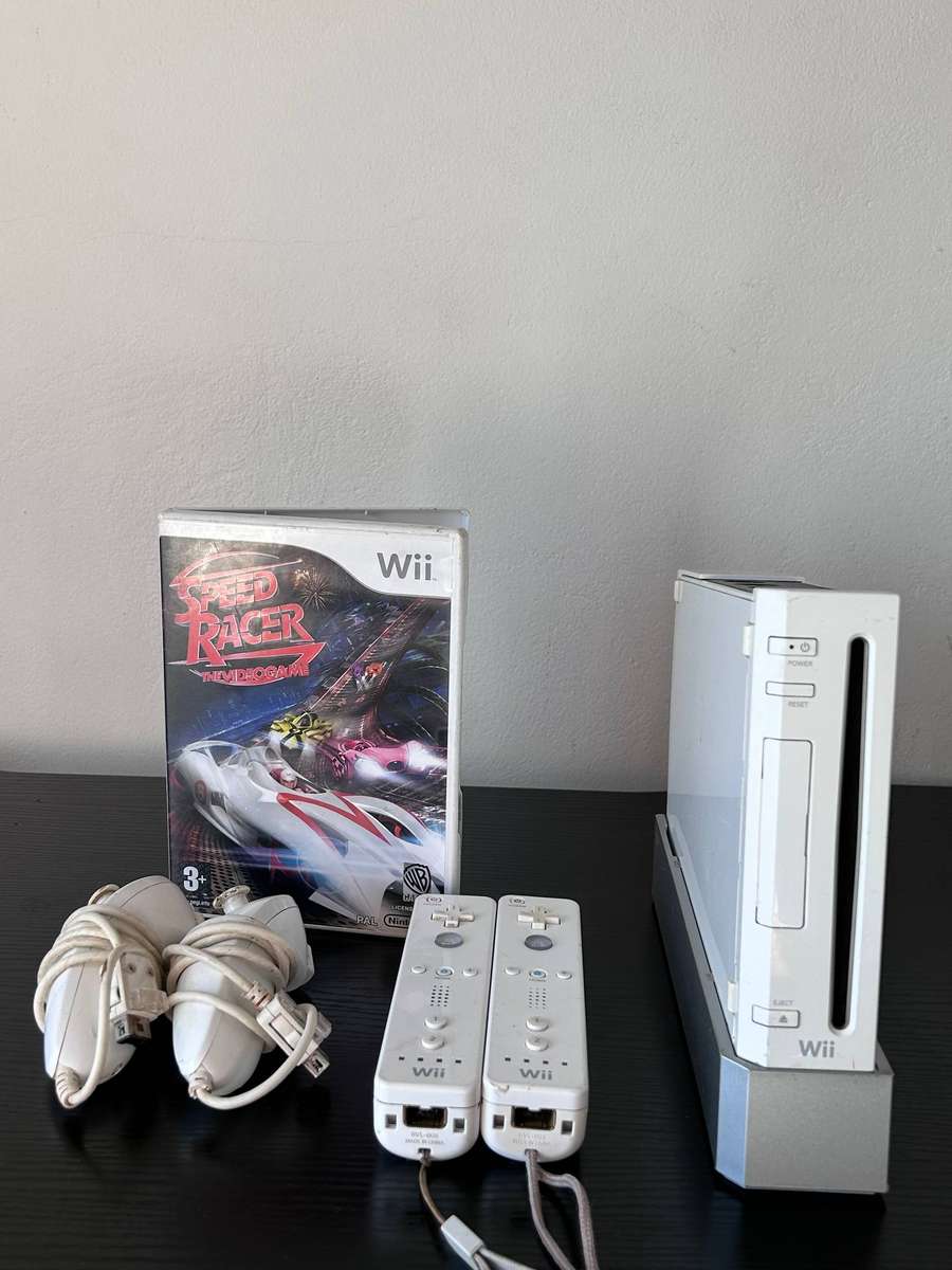 Nintendo Wii Console Bundle (RVL-001) - 2 Remotes, 2 Nunchucks + Speed Racer Game