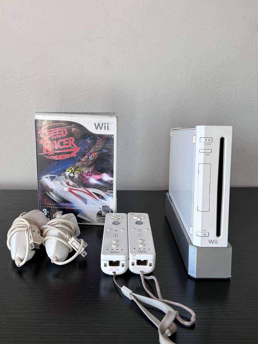 Nintendo Wii Console Bundle (RVL-001) - 2 Remotes, 2 Nunchucks + Speed Racer Game