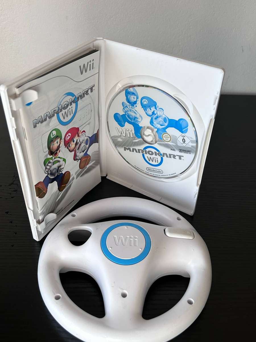 Mario Kart Wii (PAL) + Nintendo Wii Steering Wheel Bundle
