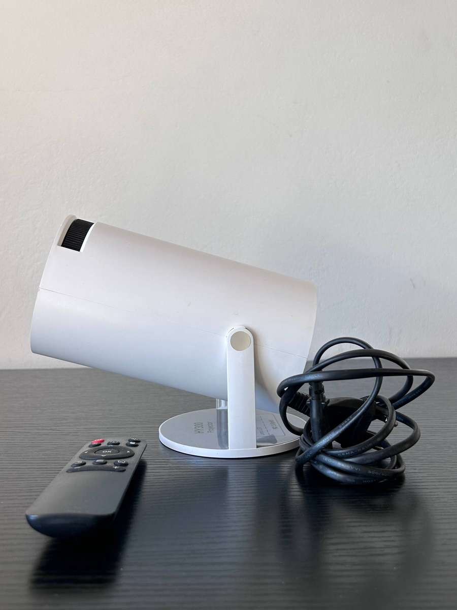HY300 Smart Android 11 Portable Projector - HD 720p 4K Support - 180° Rotation