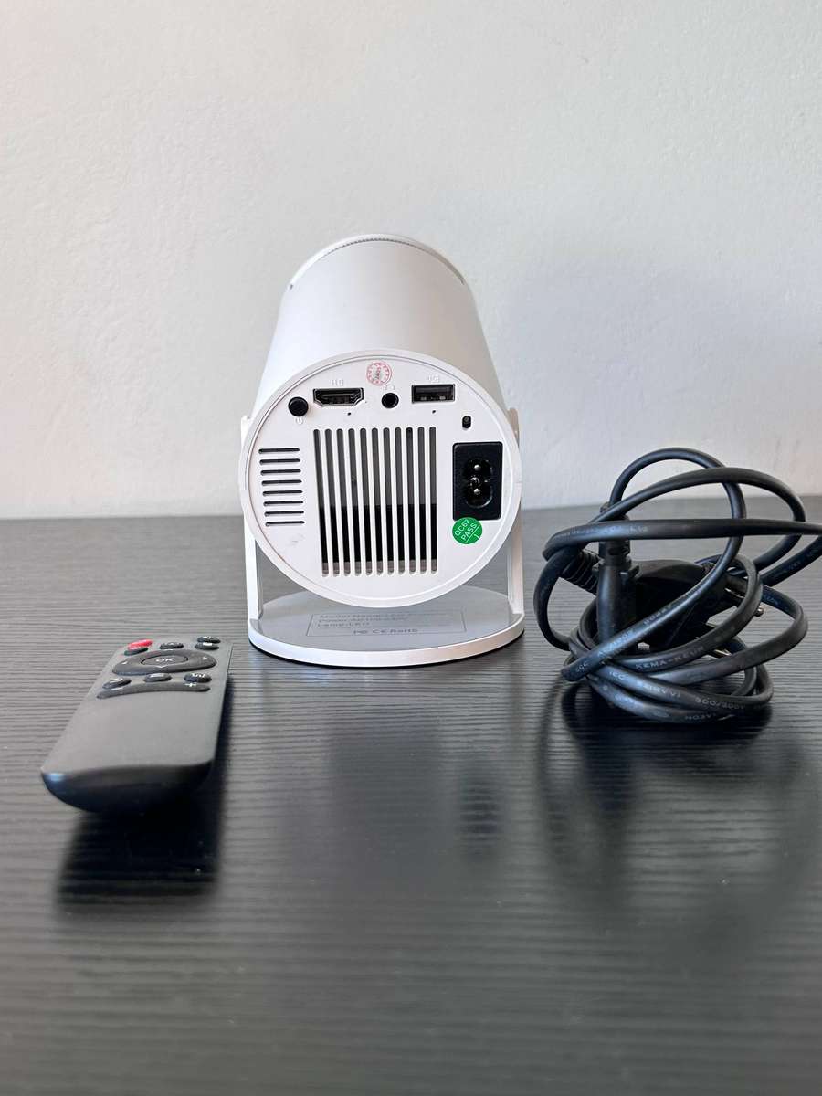 HY300 Smart Android 11 Portable Projector - HD 720p 4K Support - 180° Rotation