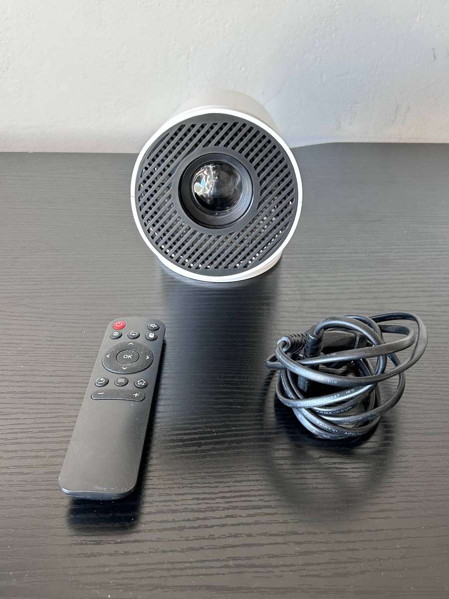 HY300 Smart Android 11 Portable Projector - HD 720p 4K Support - 180° Rotation