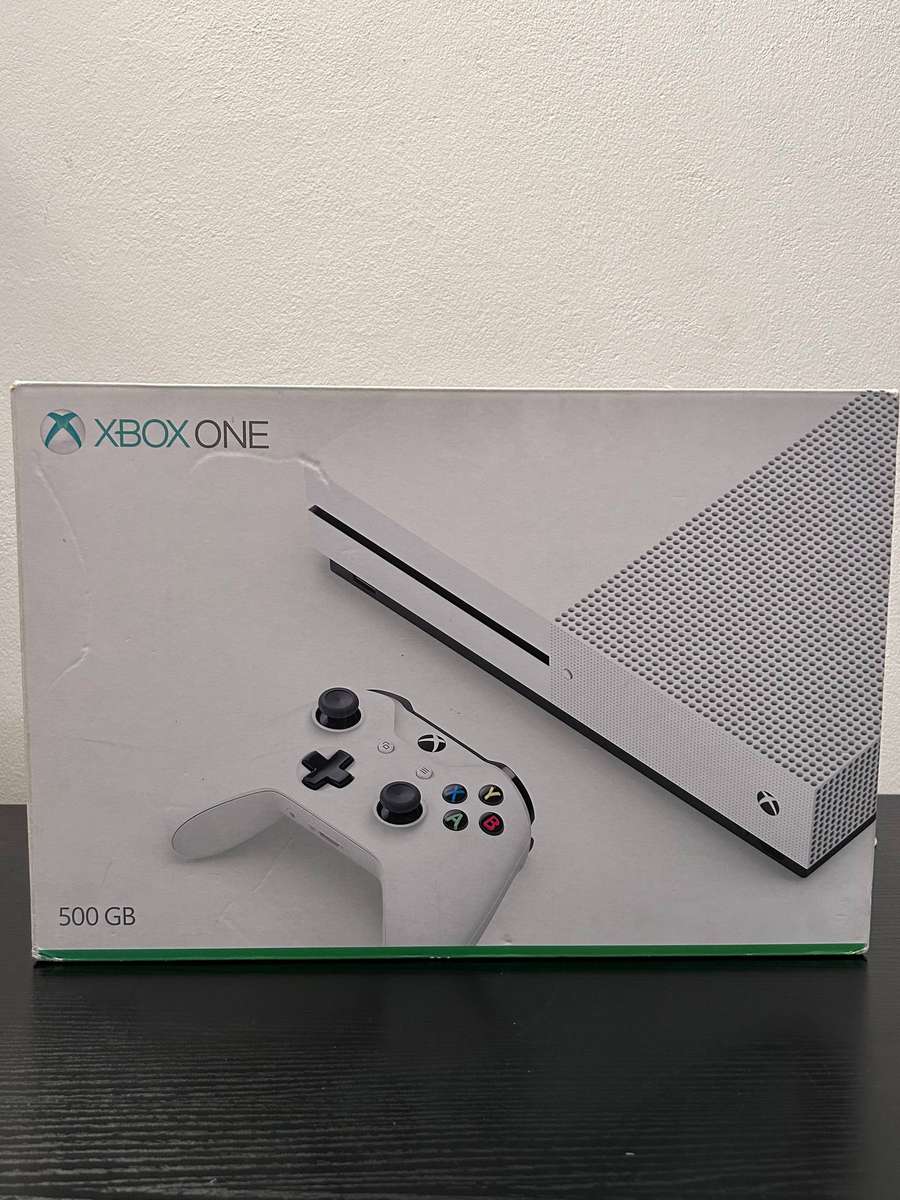 Xbox One S 500GB Console White - Controller  - Includes GTA V & Original Packaging