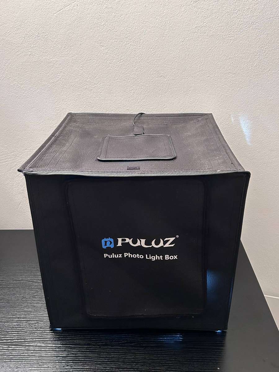 Puluz Professional Photo Light Box - High-Output LED Studio with 6 Backdrops