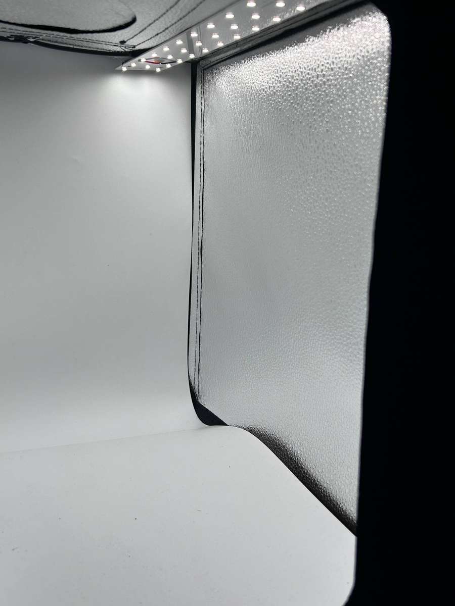 Puluz Professional Photo Light Box - High-Output LED Studio with 6 Backdrops