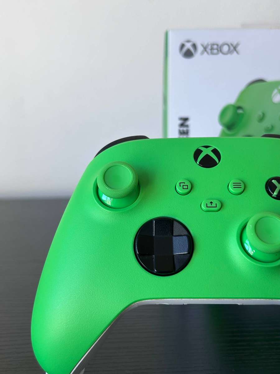 Xbox Series S/X Wireless Controller  Velocity Green Edition