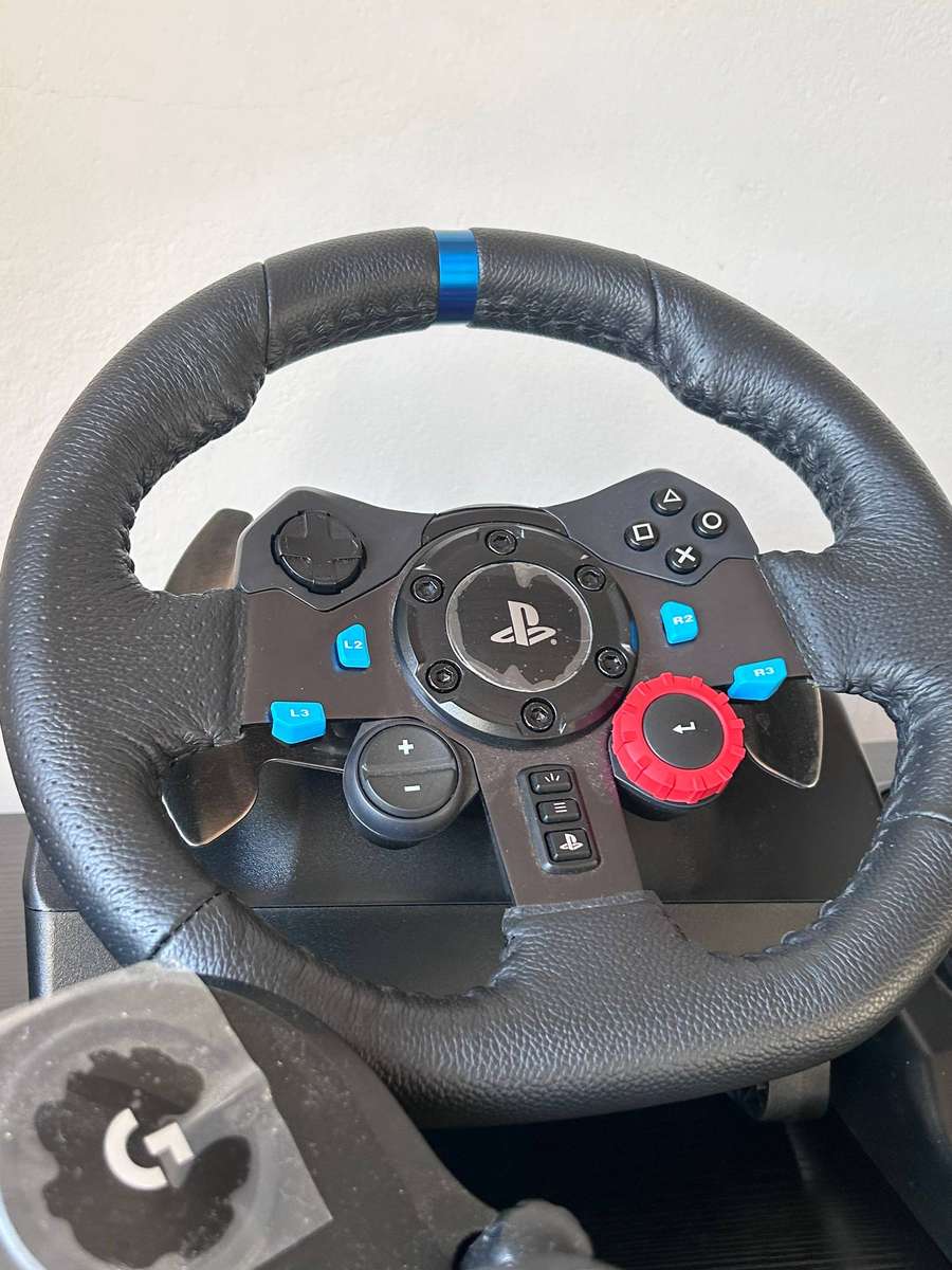 Logitech G29 Driving Force Racing Wheel & Pedals Bundle  Includes Logitech Driving Force Shifter