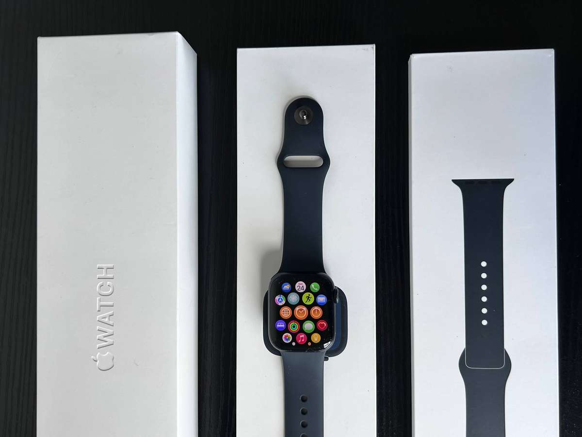 Apple Watch Series 8 41mm GPS (Midnight Aluminum Case | Midnight Sport Band)