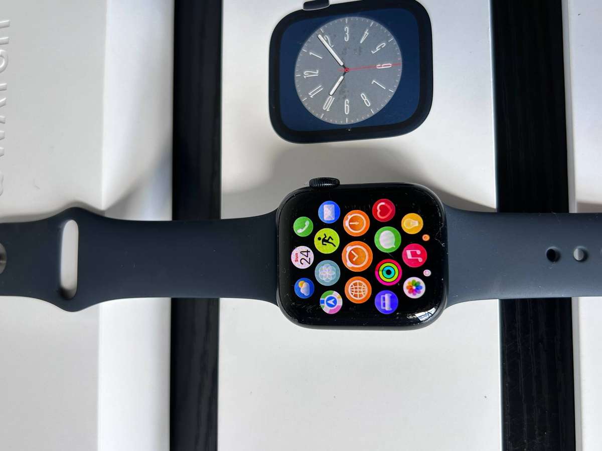Apple Watch Series 8 41mm GPS (Midnight Aluminum Case | Midnight Sport Band)