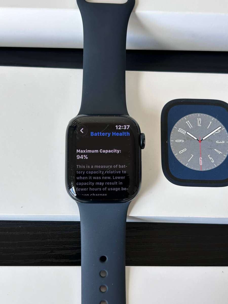 Apple Watch Series 8 41mm GPS (Midnight Aluminum Case | Midnight Sport Band)