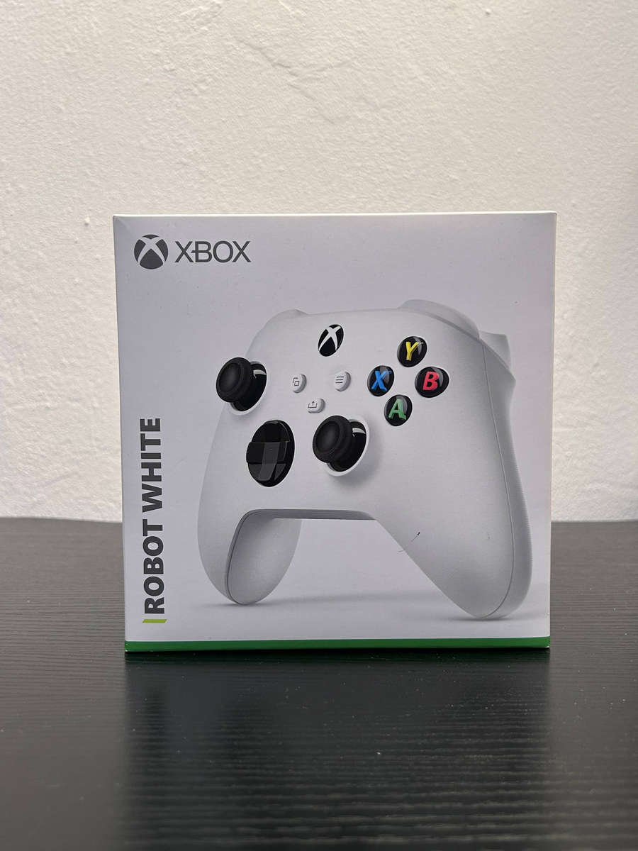 Xbox Series S/X Controller - Robot White - Boxed