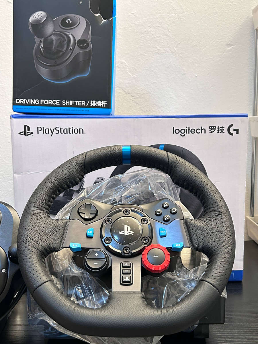 Logitech G29 Driving Force Racing Wheel & Shifter Bundle (PS5/PS4/PC)