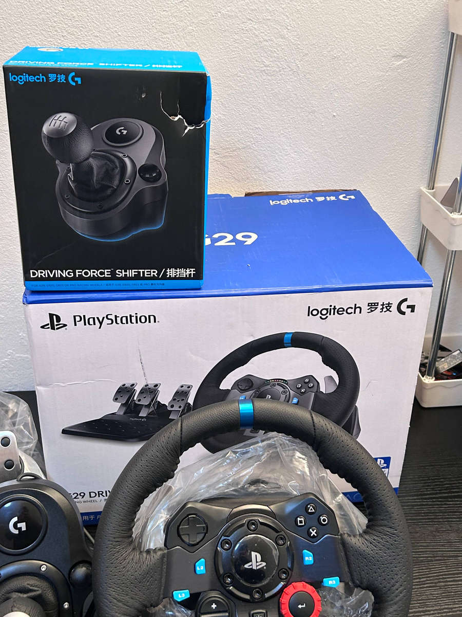 Logitech G29 Driving Force Racing Wheel & Shifter Bundle (PS5/PS4/PC)