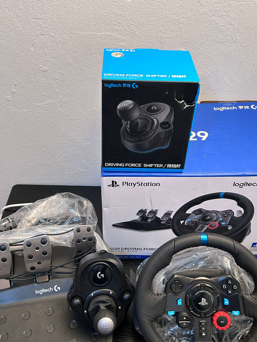 Logitech G29 Driving Force Racing Wheel & Shifter Bundle (PS5/PS4/PC)