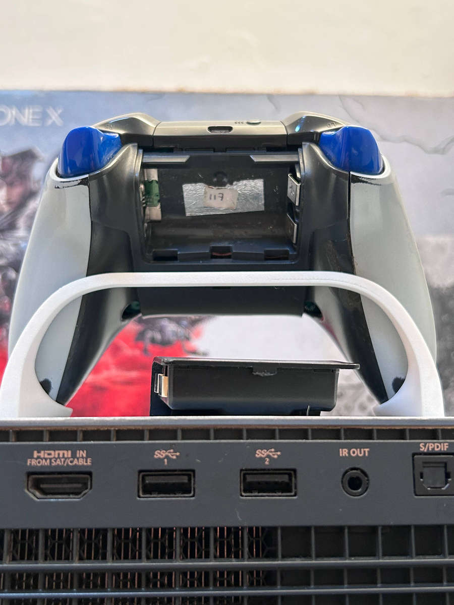 Xbox One X 1TB Gears 5 Limited Edition Console Bundle