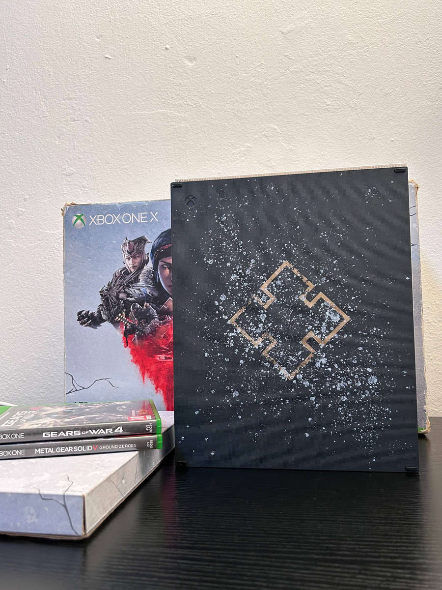 Xbox One X 1TB Gears 5 Limited Edition Console Bundle
