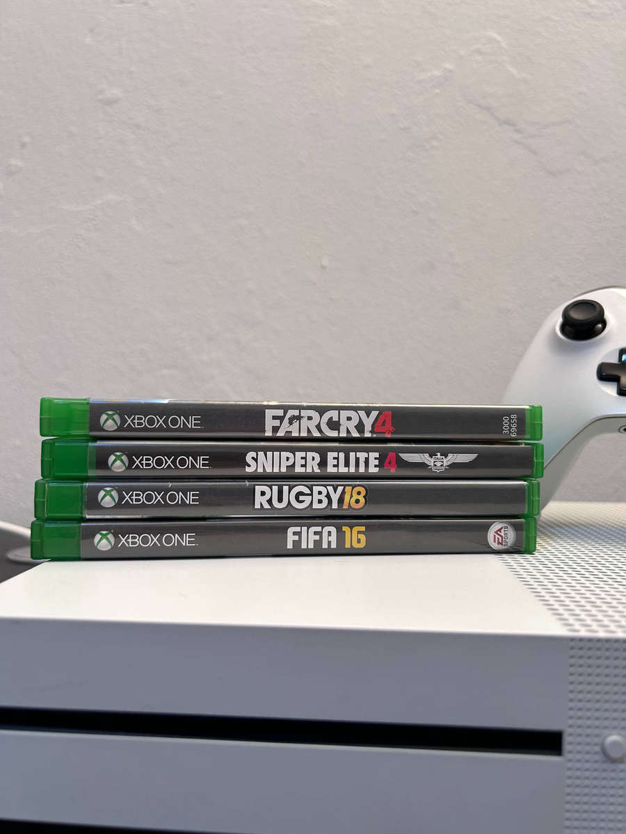 Xbox One S 500GB Console Bundle | Robot White | 1x Wireless Controller + 4 Games