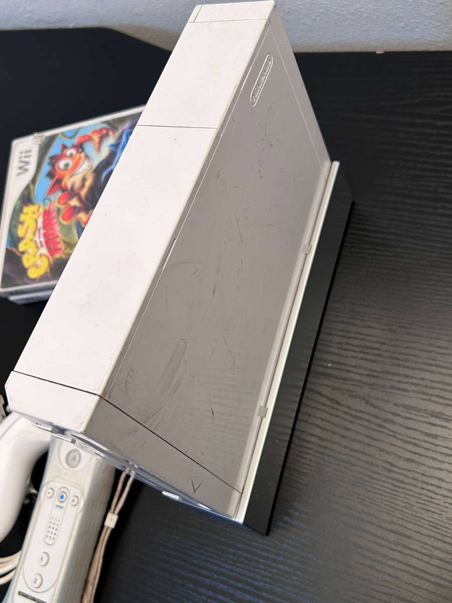 Nintendo Wii White Console Bundle +  Remote + Nunchuk + Cables & 2 Games