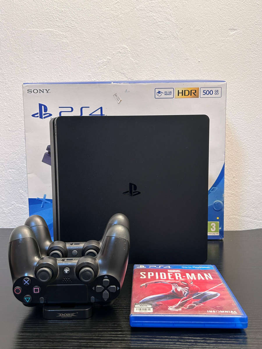 Sony PlayStation 4 Slim 500GB Jet Black Bundle + 2 Controller's + Charging Dock + Disk Game (Boxed)