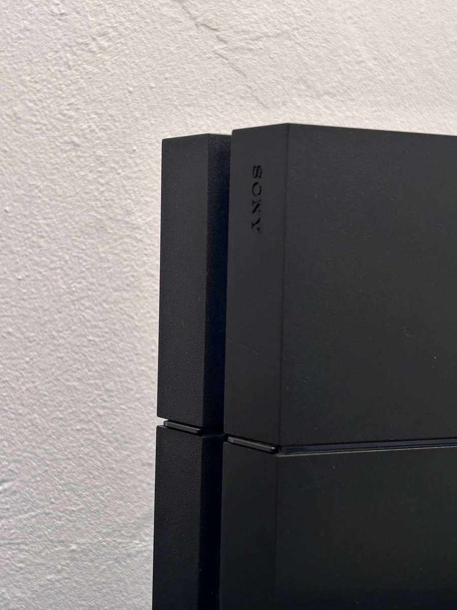 PlayStation 4 (PS4) 1TB Jet Black Console Bundle | 2x Controllers + Charging Dock + 2 Games