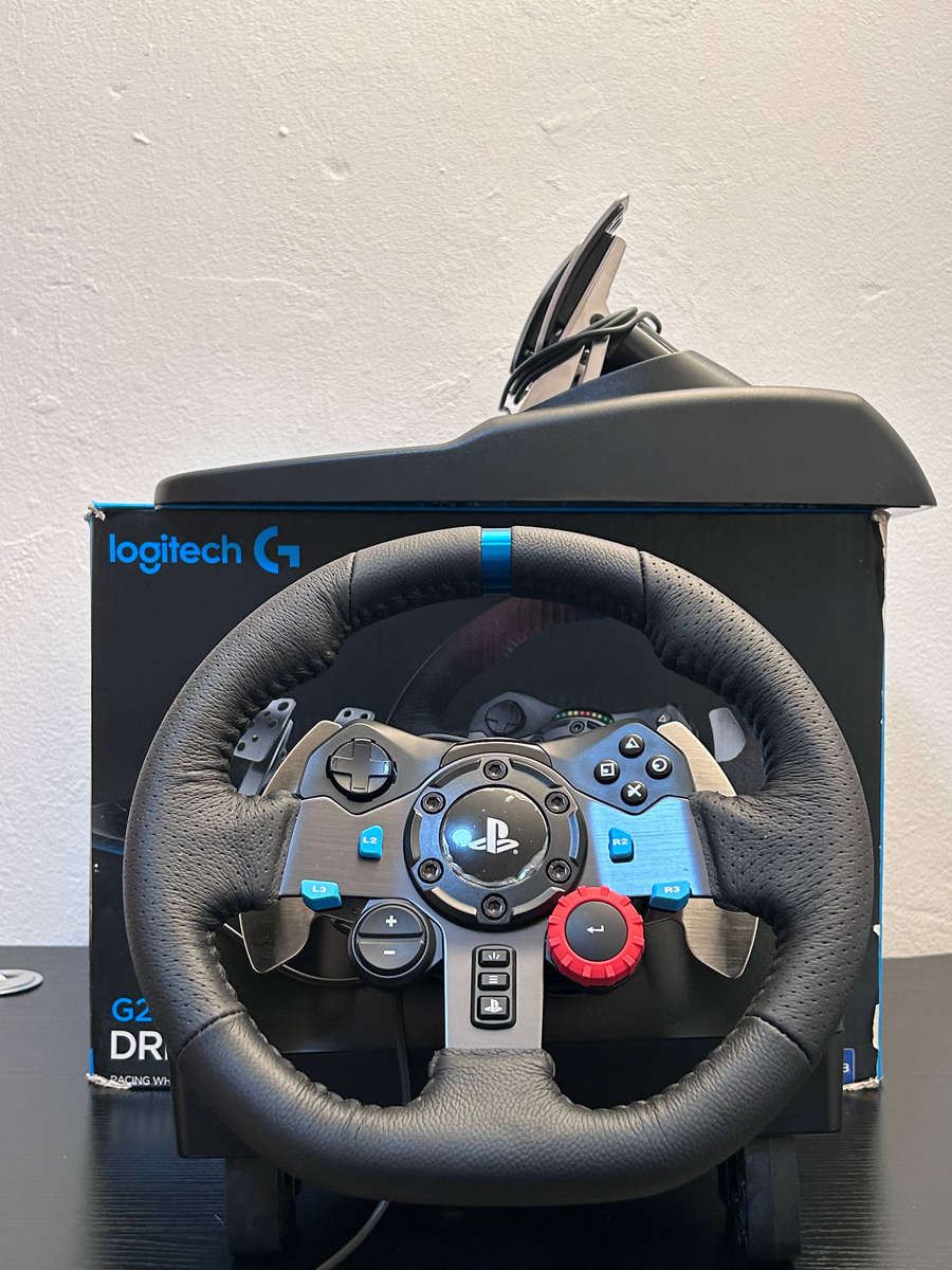 Logitech G29 Driving Force Racing Wheel and Pedals Set+ Original Box