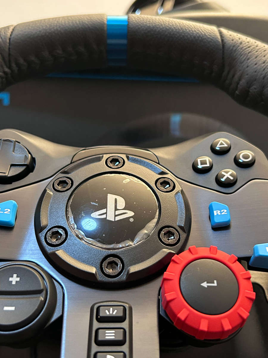 Logitech G29 Driving Force Racing Wheel and Pedals Set+ Original Box