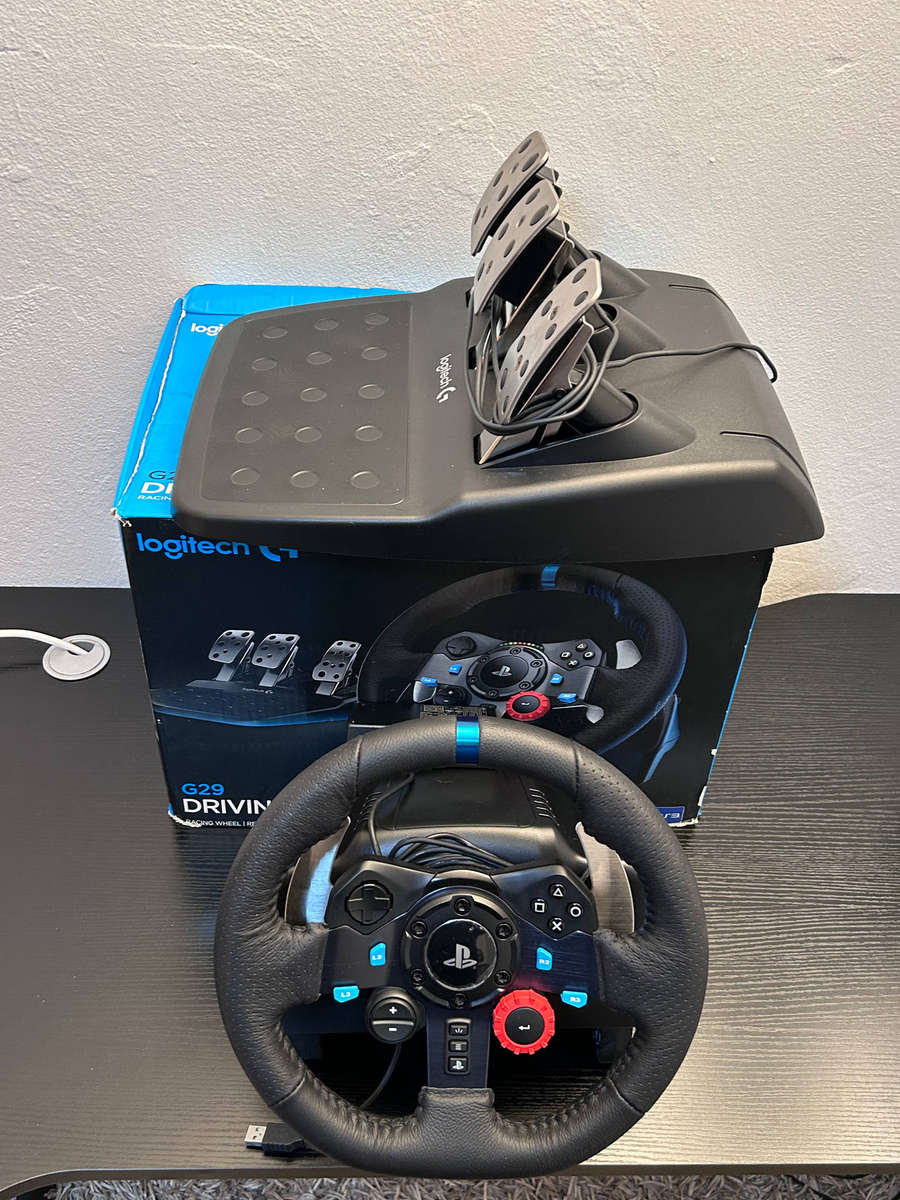 Logitech G29 Driving Force Racing Wheel and Pedals Set+ Original Box
