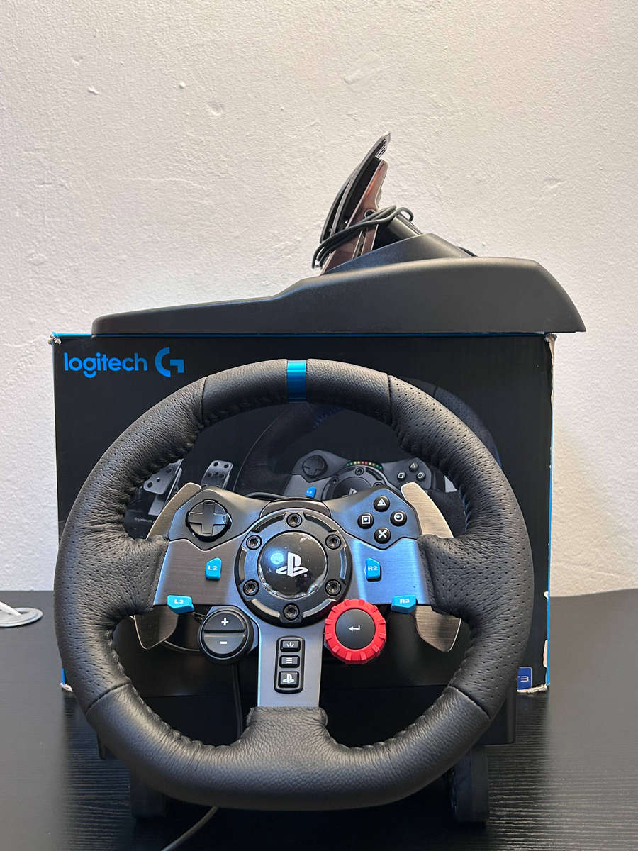 Logitech G29 Driving Force Racing Wheel and Pedals Set+ Original Box
