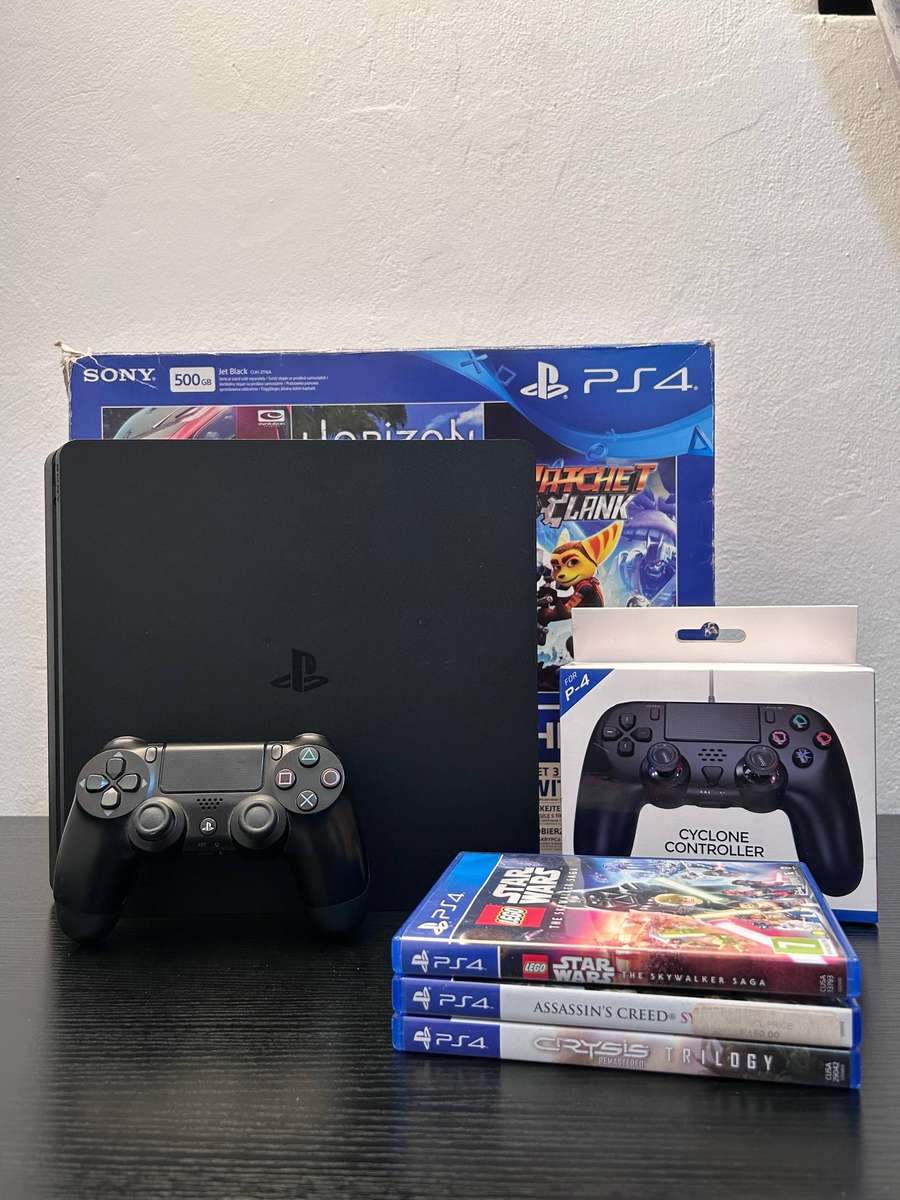 Sony PlayStation 4 Slim 500GB - Black - 2 Controllers & 3 Games - Boxed