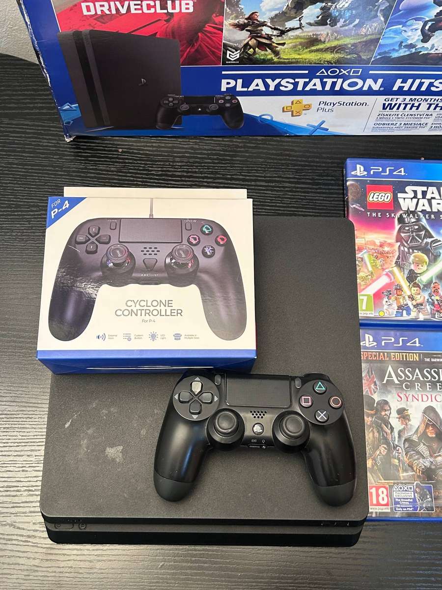 Sony PlayStation 4 Slim 500GB - Black - 2 Controllers & 3 Games - Boxed