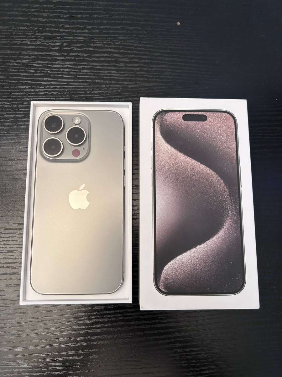 Apple iPhone 15 Pro 256GB - Natural Titanium