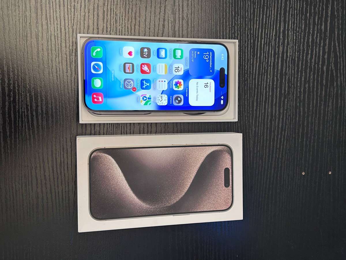 Apple iPhone 15 Pro 256GB - Natural Titanium