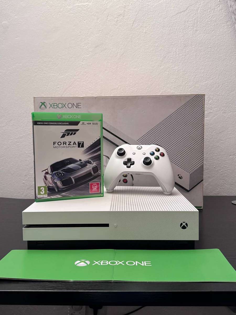 Xbox One S 500GB Console Boxed Bundle with Controller & Forza Motorsport 7