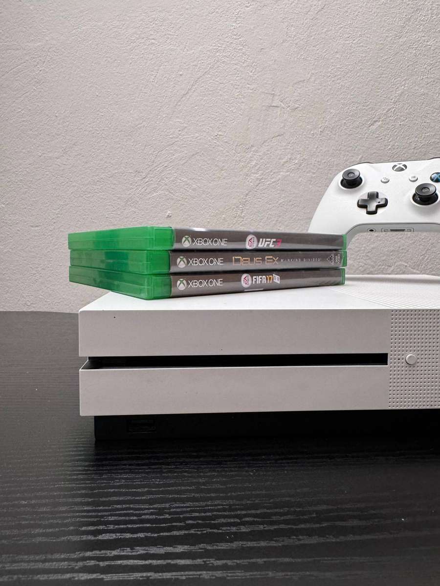 Xbox One S 1TB Console Bundle | White | Controller | 3 Games