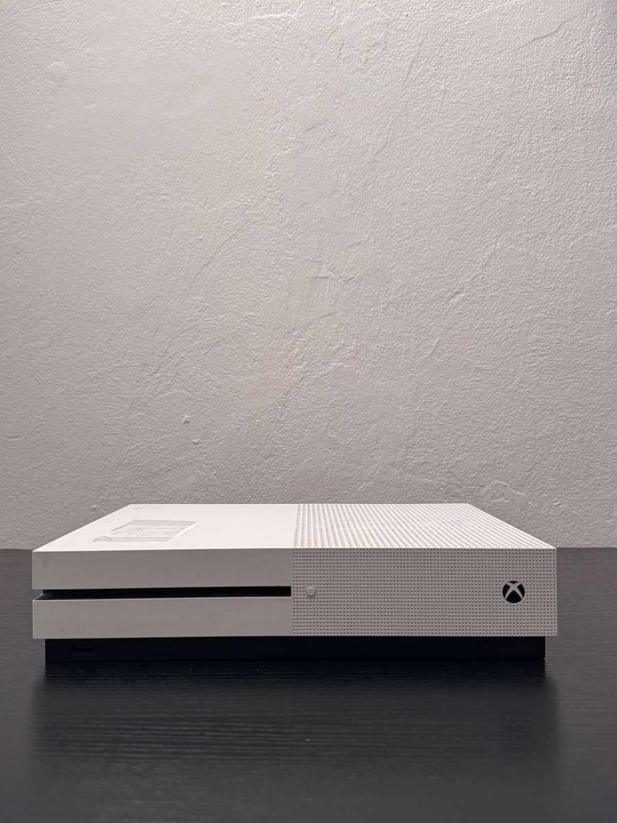 Microsoft Xbox One S 1TB Console | For Parts or Repair