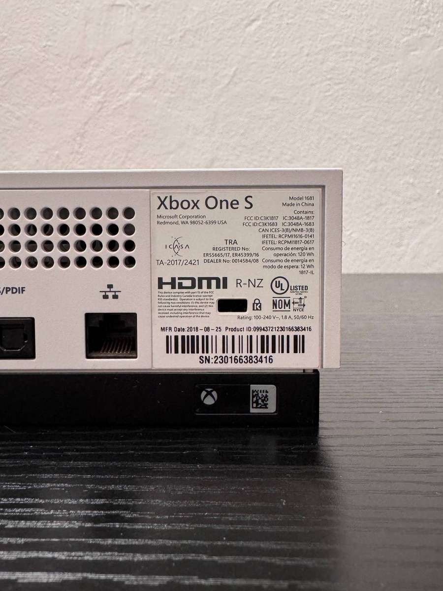 Microsoft Xbox One S 1TB Console | For Parts or Repair