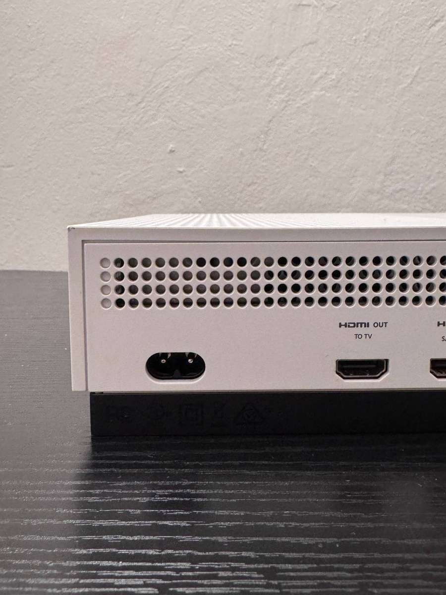 Microsoft Xbox One S 1TB Console | For Parts or Repair