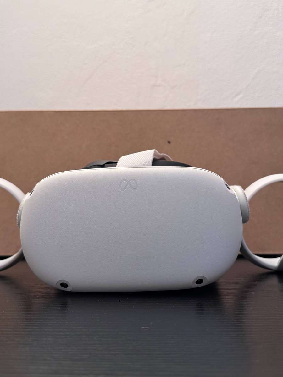 Quest 2 128GB All-In-One VR Headset