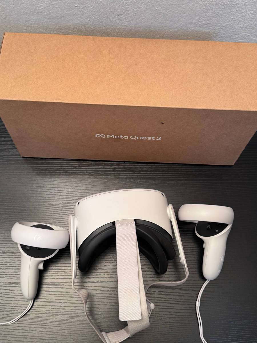 Quest 2 128GB All-In-One VR Headset