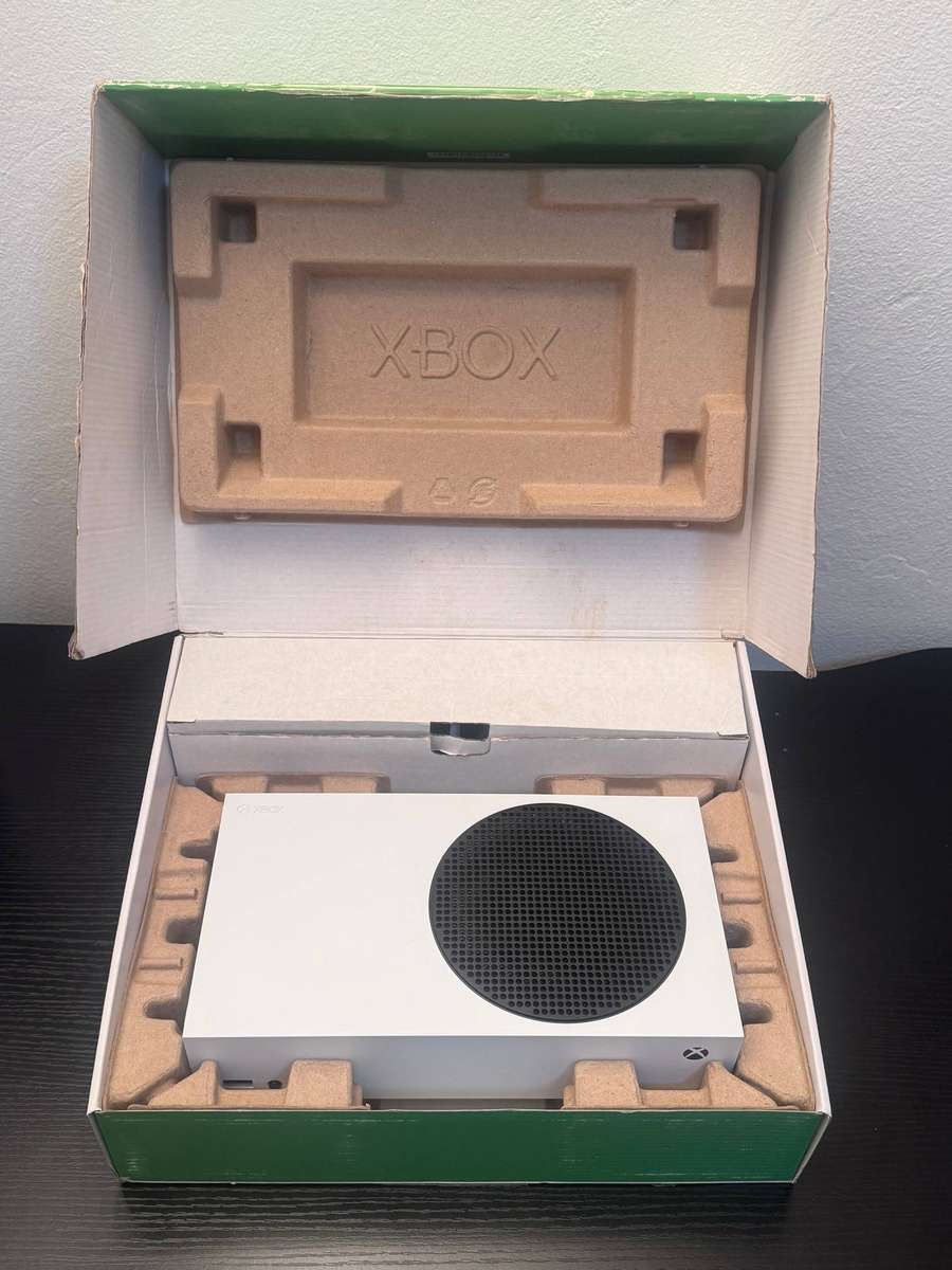 Microsoft Xbox Series S 512GB - White - Controller & Box