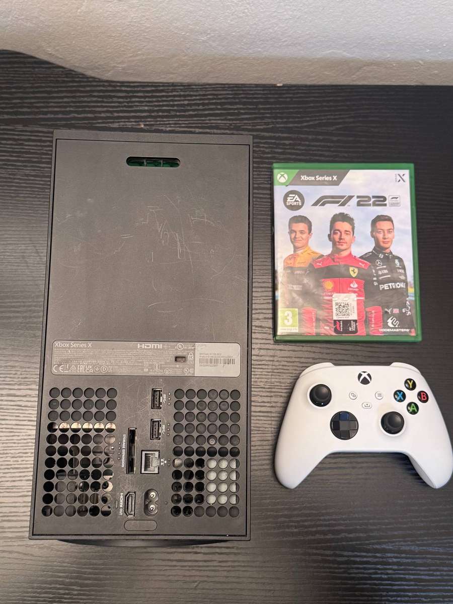 Xbox Series X 1TB - Black - Robot White Series S/X Controller & F1 22