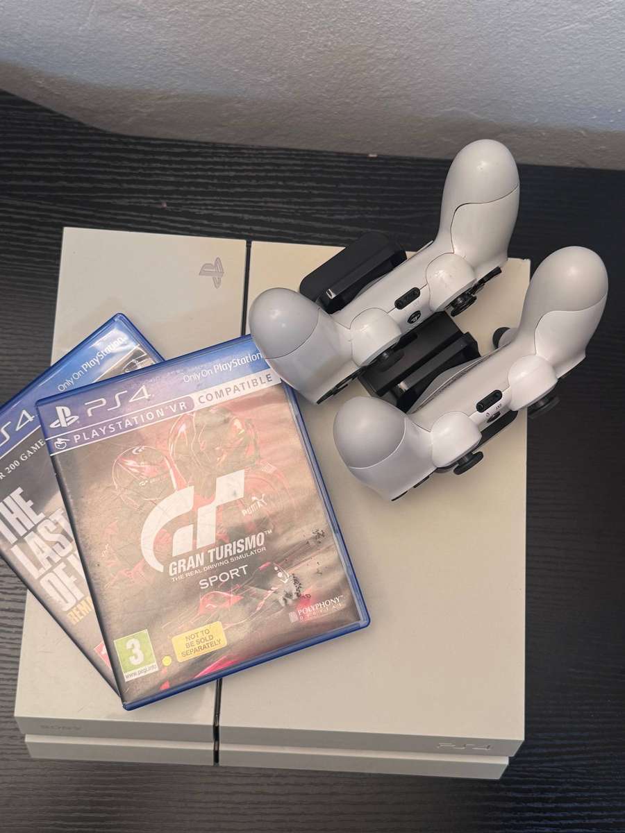 PlayStation 4 500GB Limited Edition Glacier White Bundle - 2x Controllers, Charging Dock