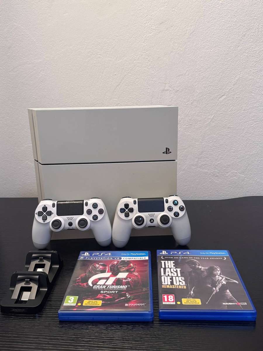 PlayStation 4 500GB Limited Edition Glacier White Bundle - 2x Controllers, Charging Dock